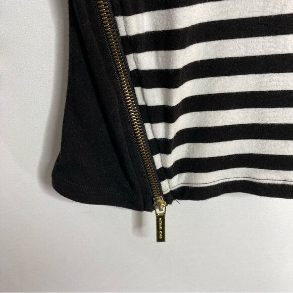 MICHAEL Michael Kors Black and White Striped Zipper Accent Top Small - Picture 5 of 9